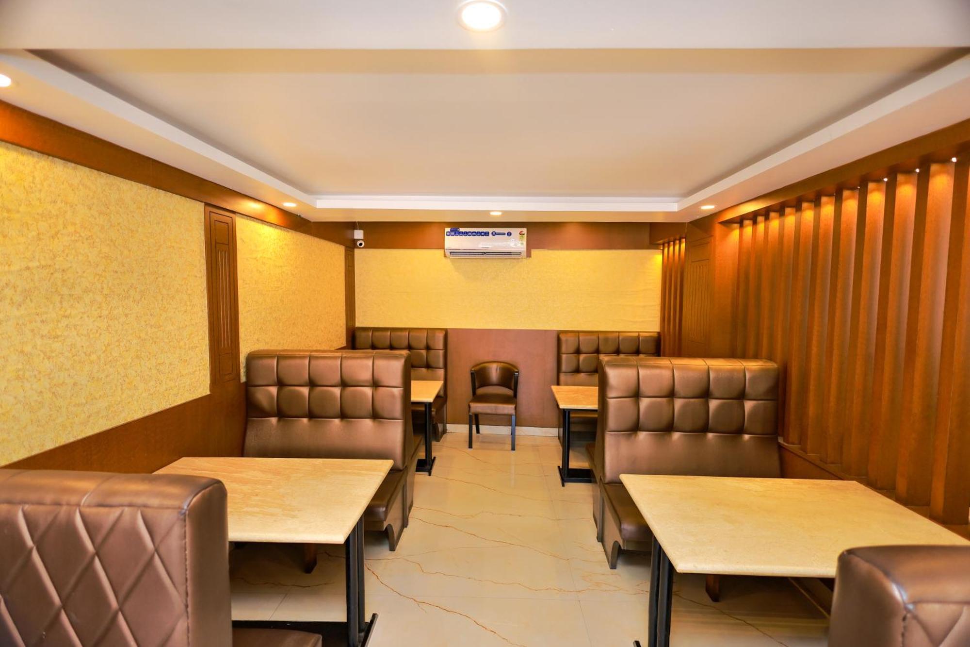 Hotel Sangam Канниякумари Экстерьер фото