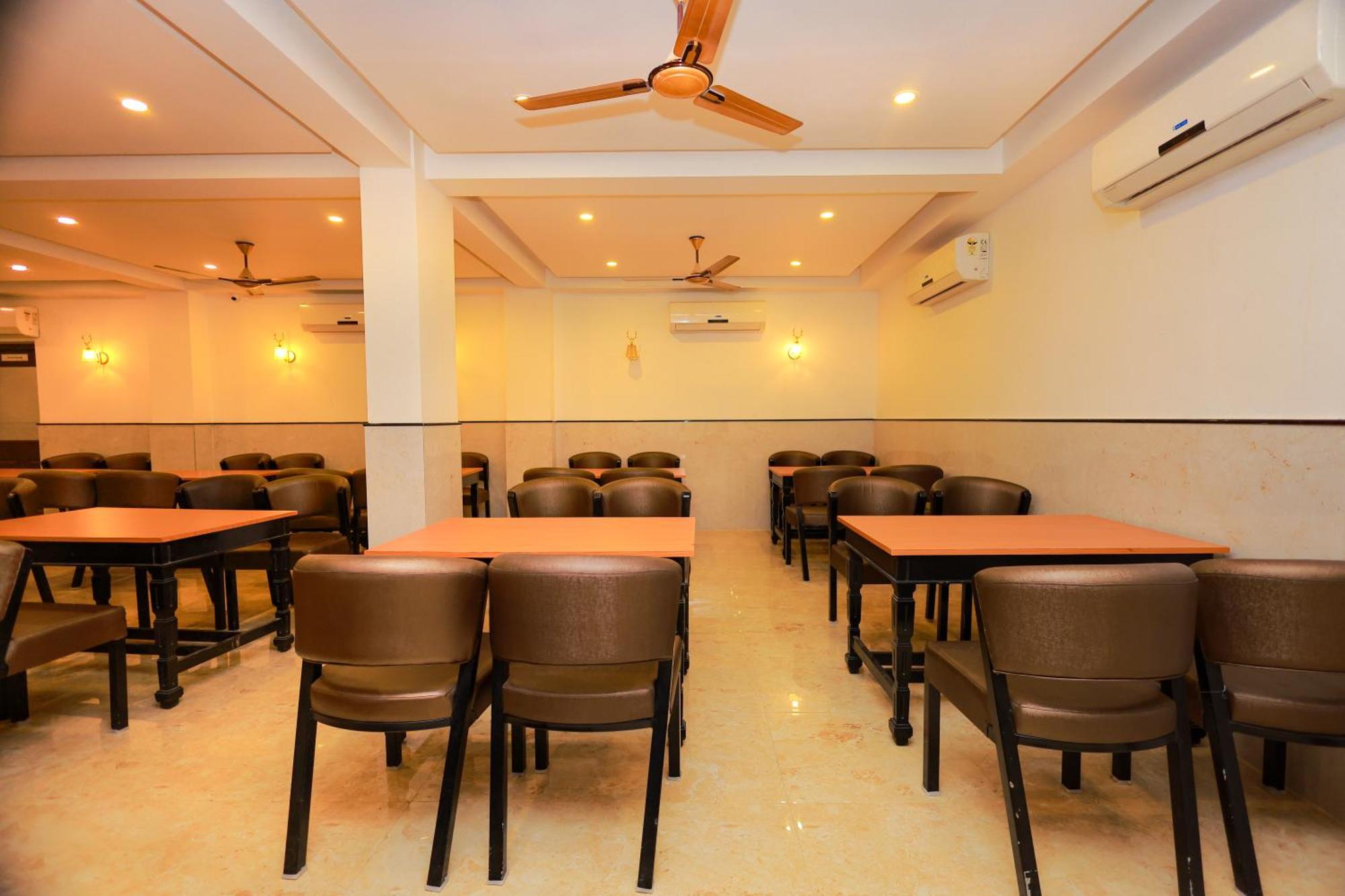 Hotel Sangam Канниякумари Экстерьер фото