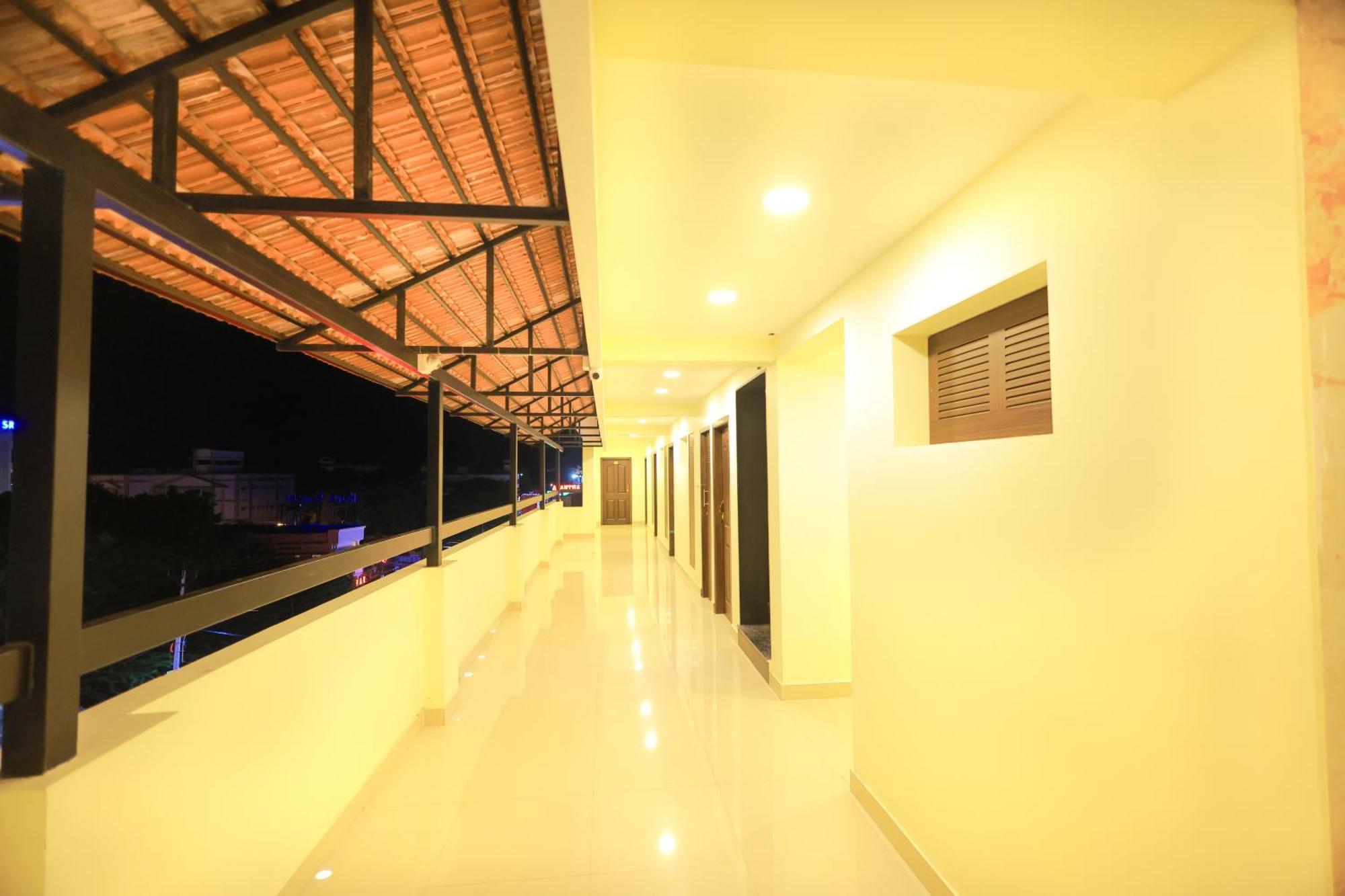 Hotel Sangam Канниякумари Экстерьер фото