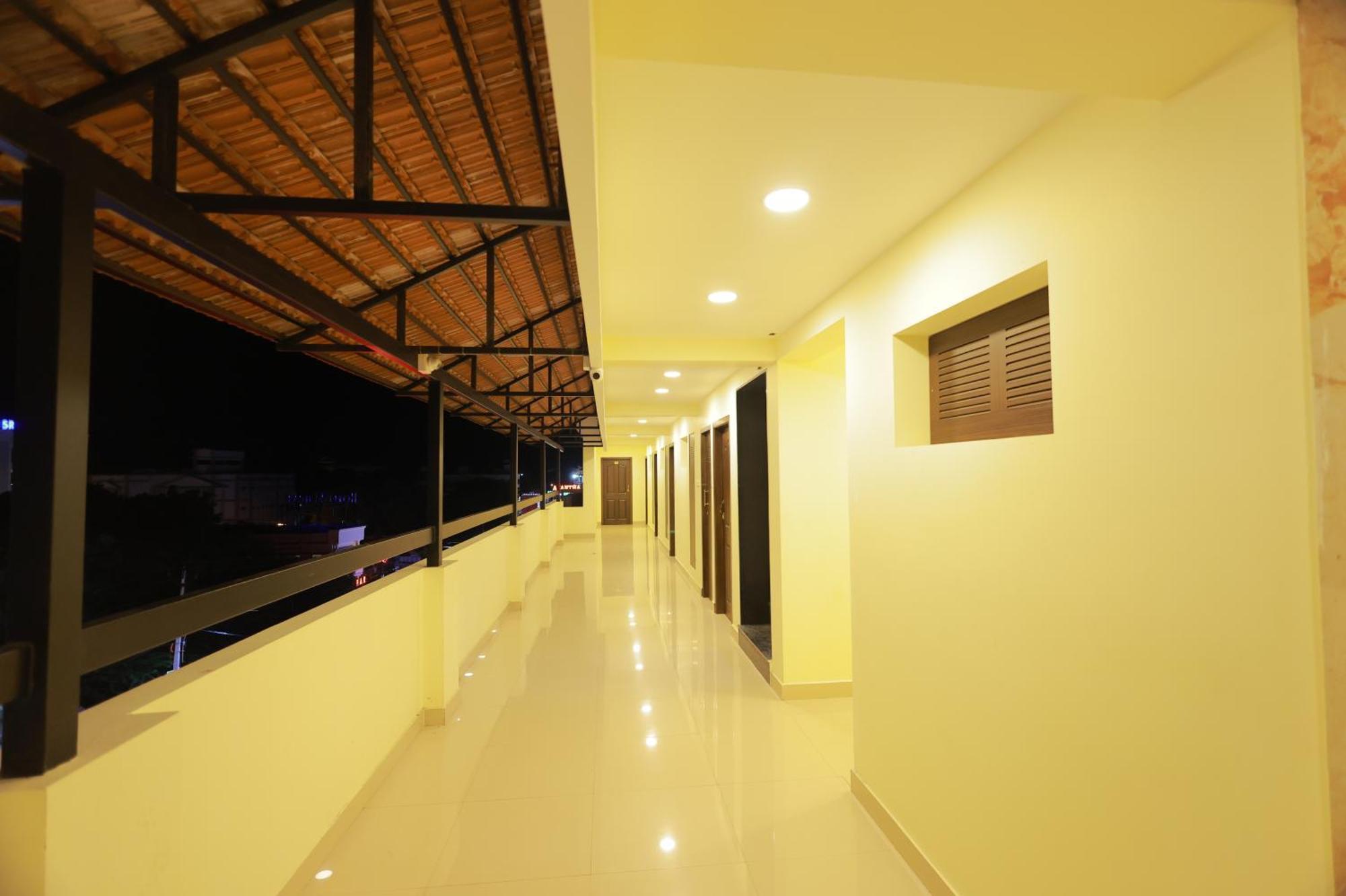Hotel Sangam Канниякумари Экстерьер фото