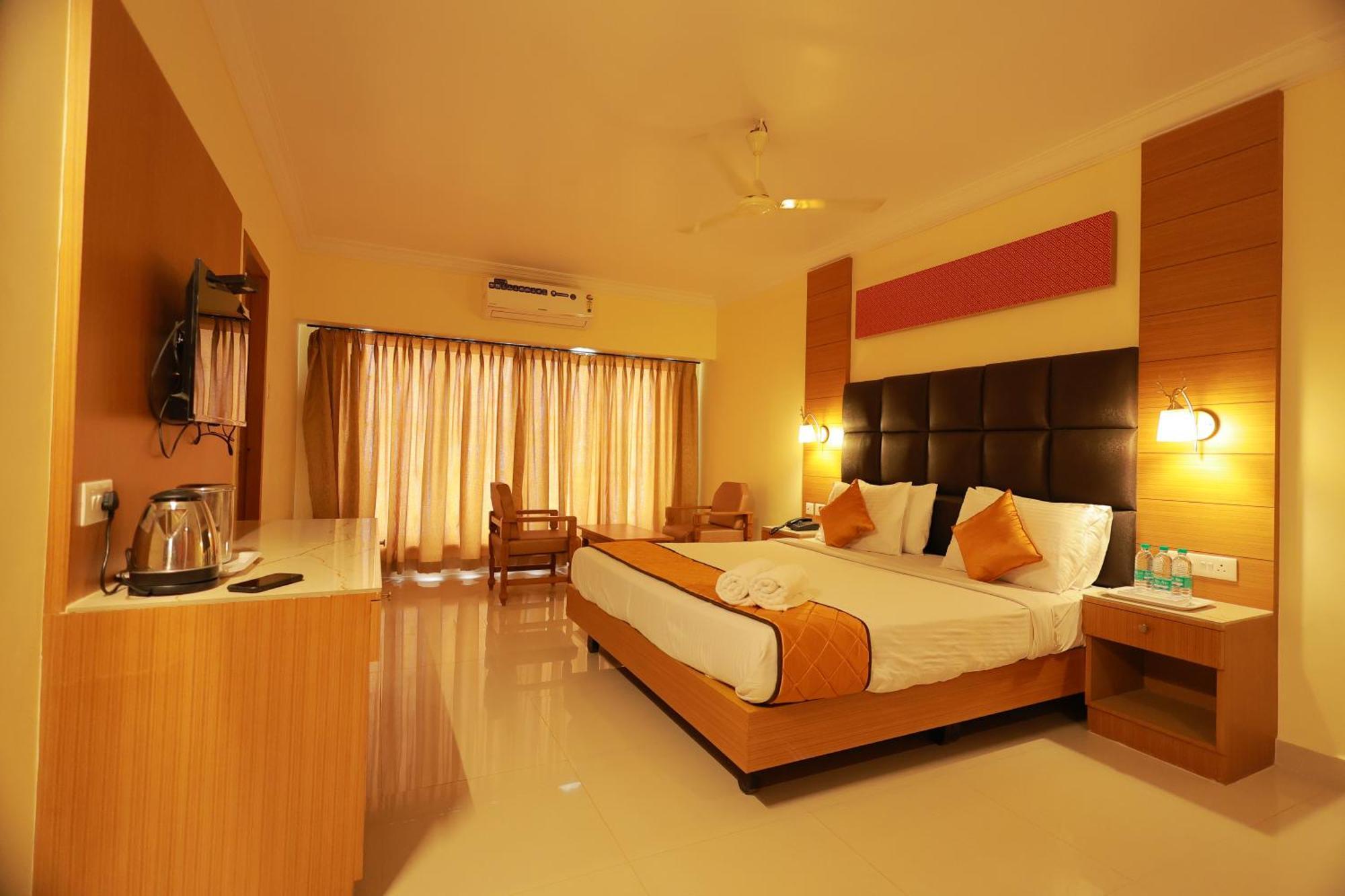 Hotel Sangam Канниякумари Экстерьер фото